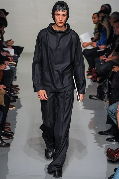 Look 26
